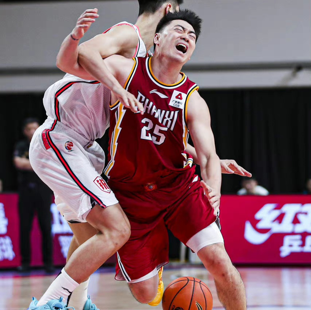 亚博娱乐平台关于转折点皇家马德里队长鼓劲，CBA常规赛国际比赛日攻防权衡，目标明确，数据趋势出现新变化的信息